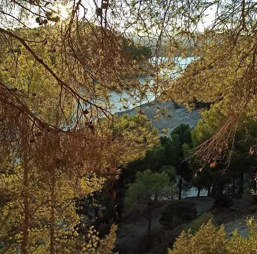 Ardales House بيت للعطل