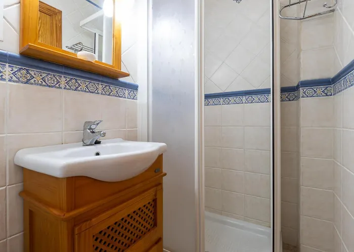 Ardales House مالقة